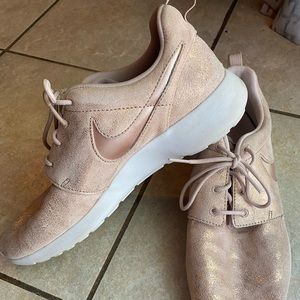 Nike women rose gold